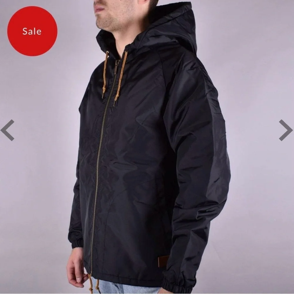 Brixton hooded coach